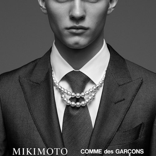Pärlörhängen för män av Mikimoto Commedesgarçons