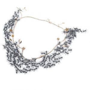 Ett unika smycke med myror från Guldsmed Hilda Lancing