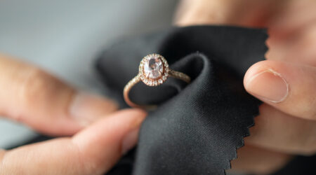 smyckesvård av ring