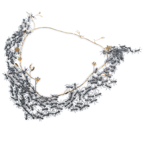 halsband med myror – inspiration till halloweensmycken