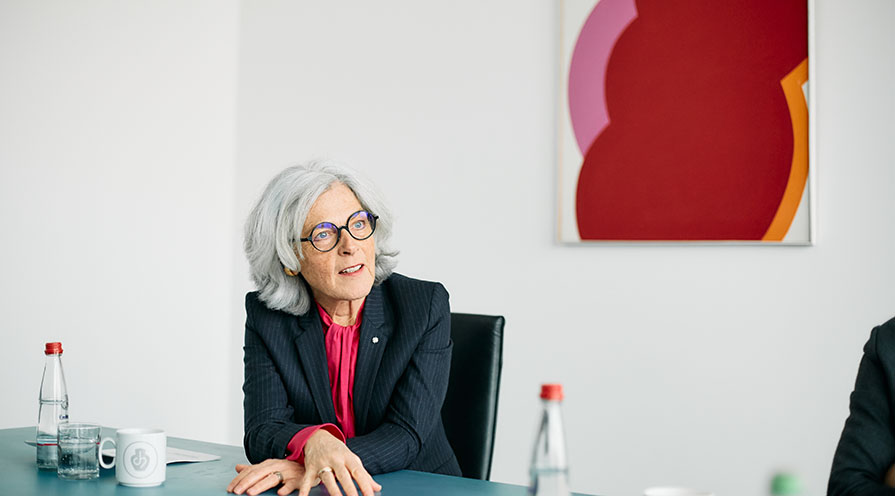 Birgitta Hafner är VD vid Hafner och talar svenska flytande