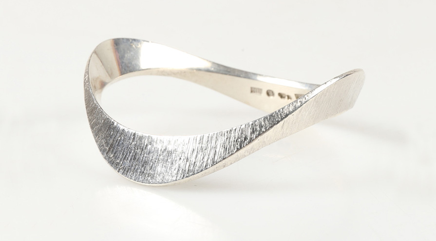 Armring i silver av Rey Urban