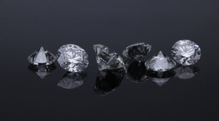 Syntetiska eller äkta diamanter