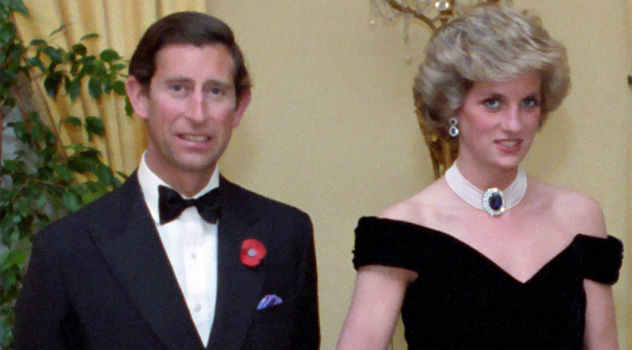 Kung Charles köpte flera vackra smycken i present till sin fru prinsessan Diana såväl som till andra kvinnor