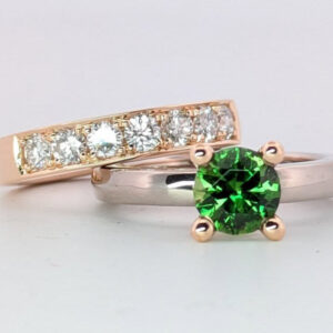 ringar av månadens guldsmed oktober