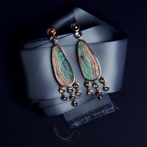 Örhängen med opaler