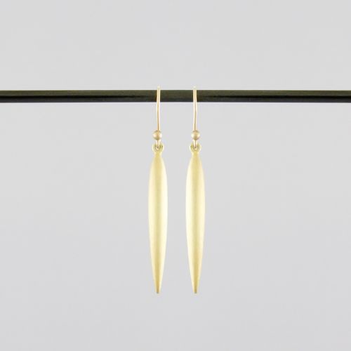 Ted Muehling smycken i minimalistisk design